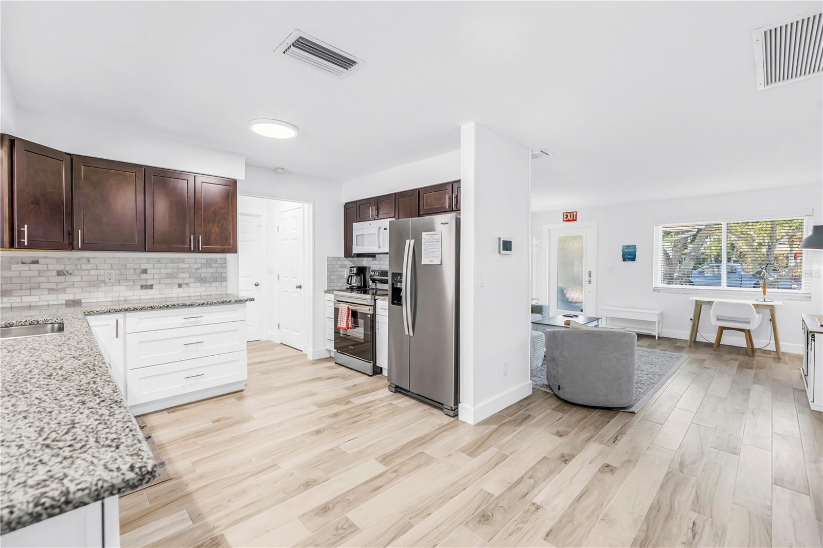 Image 11 of 59 For 310 12th Avenue