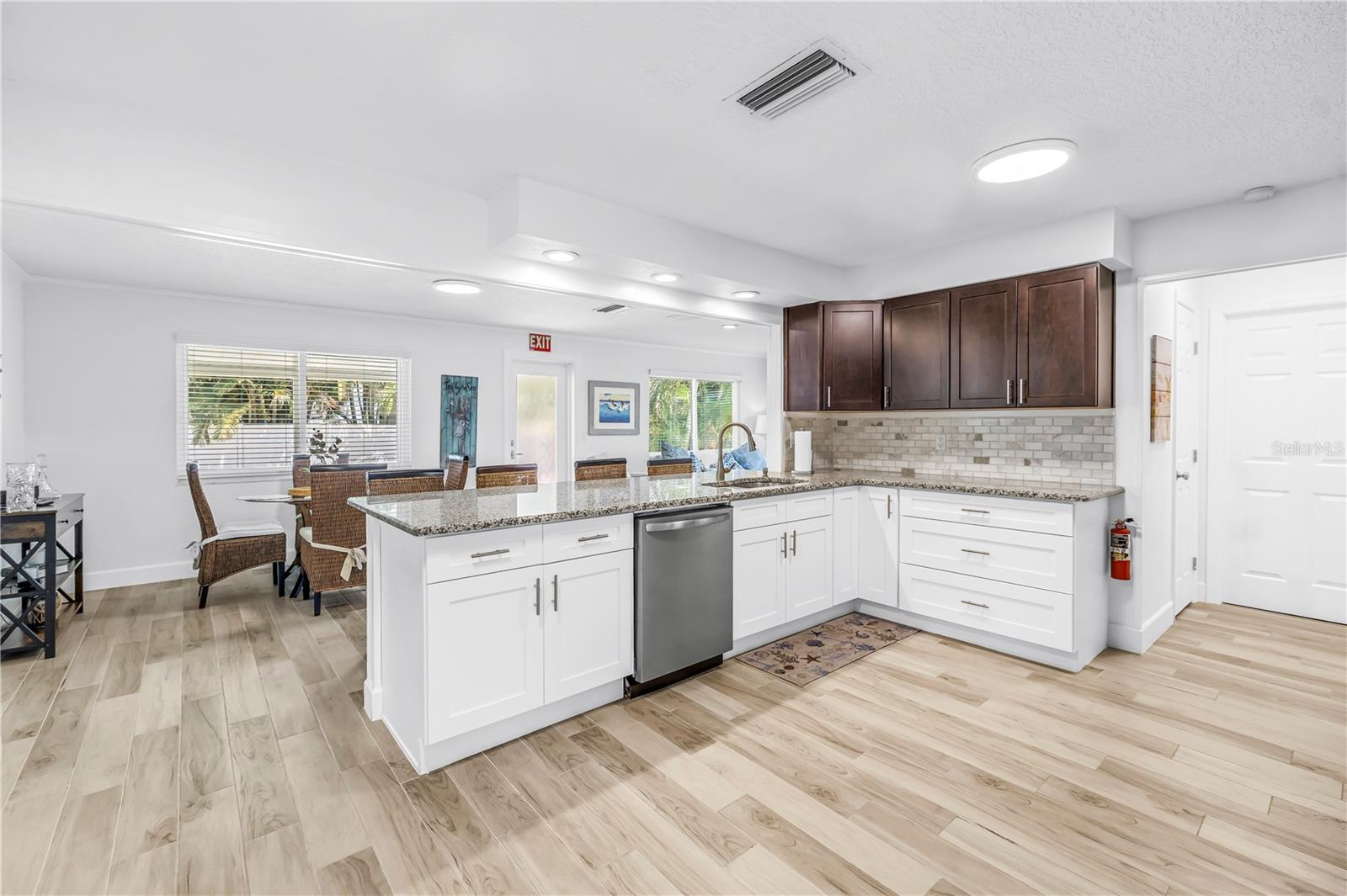 Image 12 of 59 For 310 12th Avenue