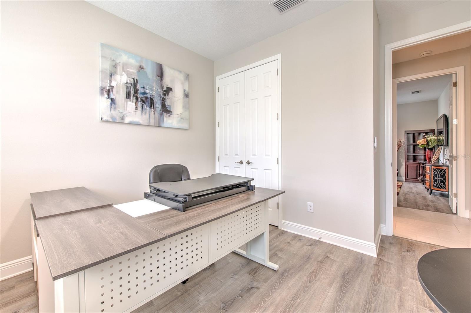 Image 22 of 70 For 7401 Paradiso Drive