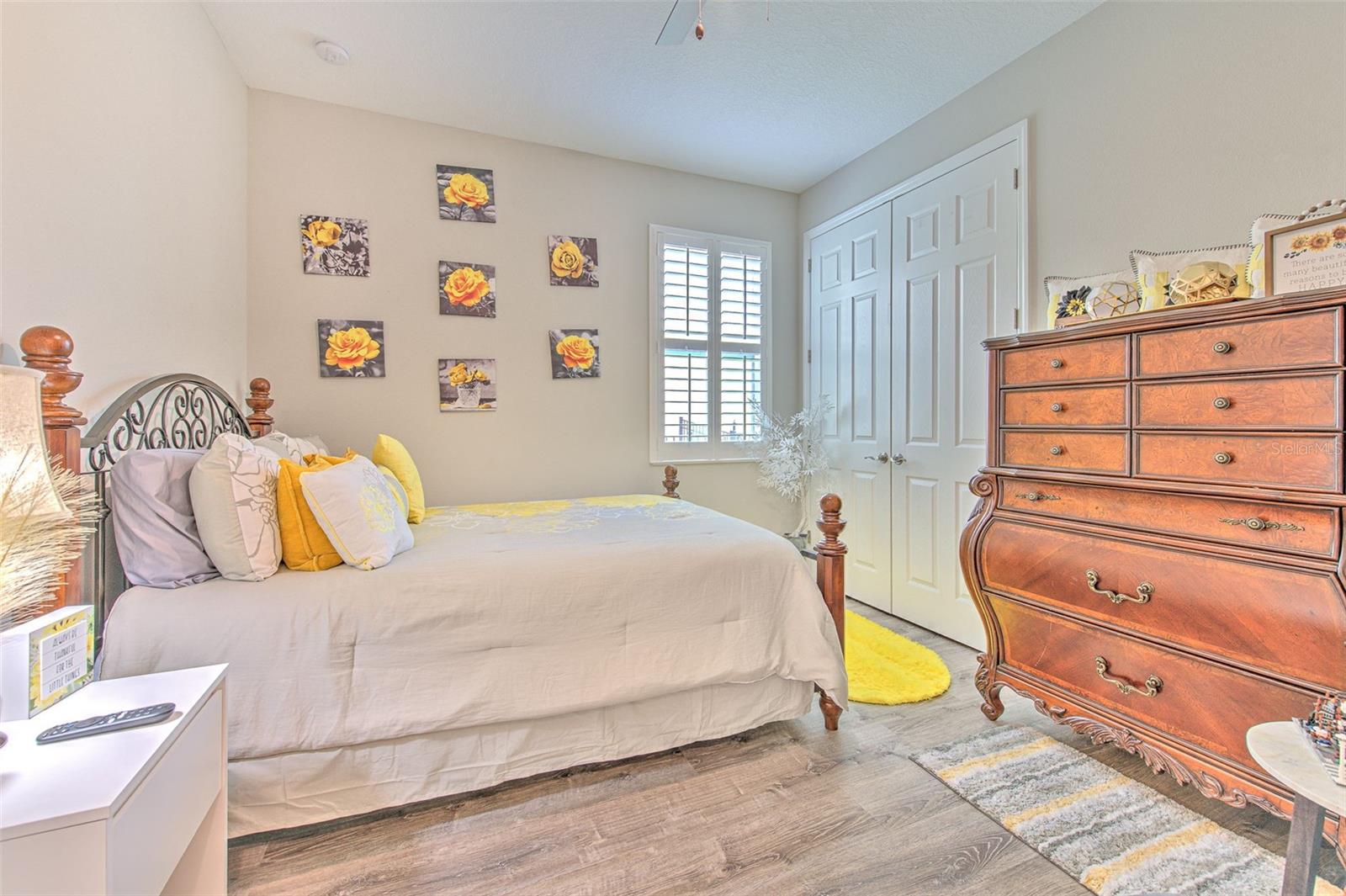 Image 27 of 70 For 7401 Paradiso Drive