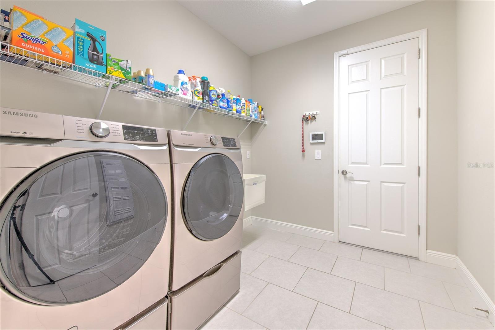 Image 29 of 70 For 7401 Paradiso Drive