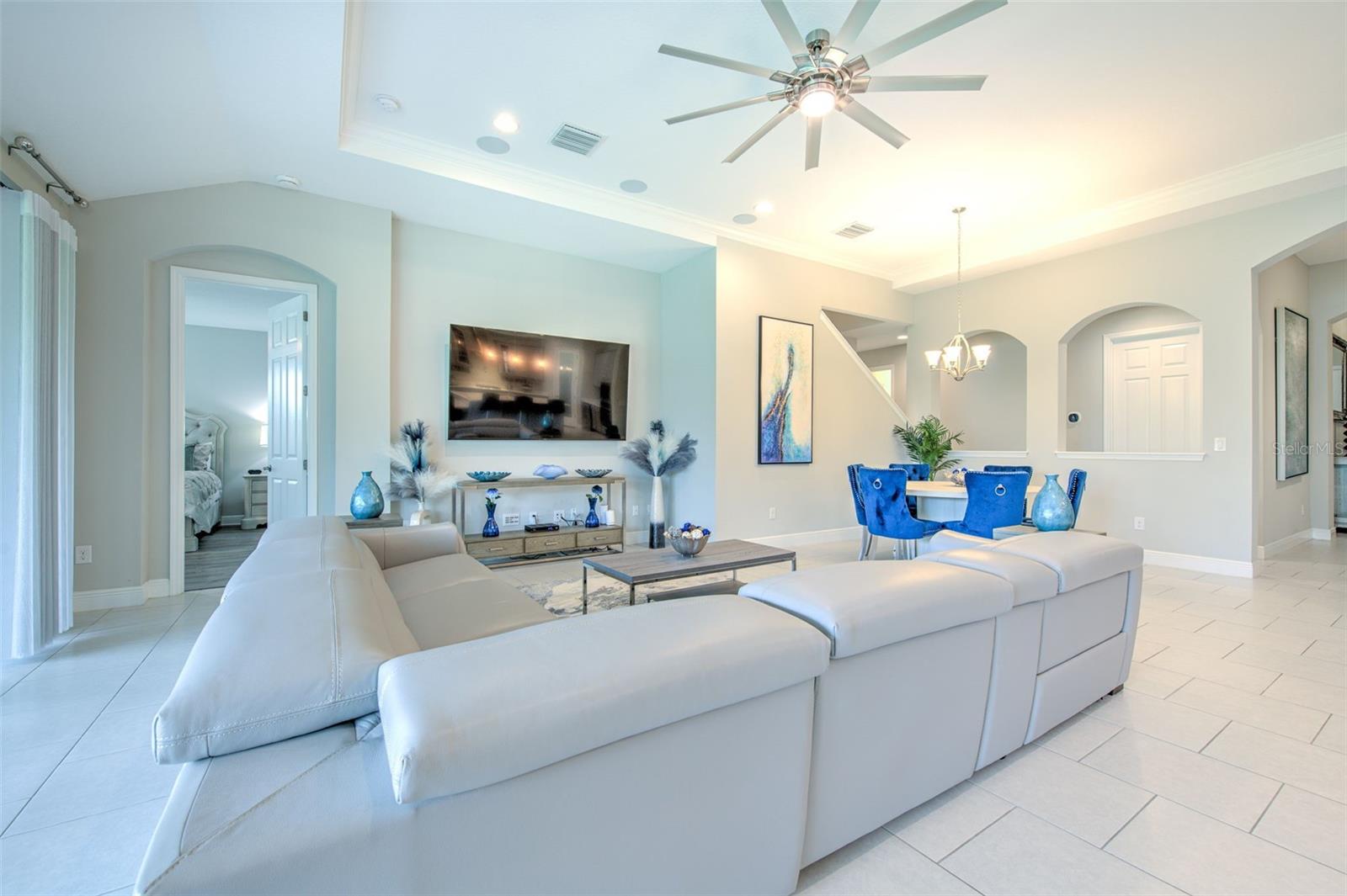 Image 34 of 70 For 7401 Paradiso Drive