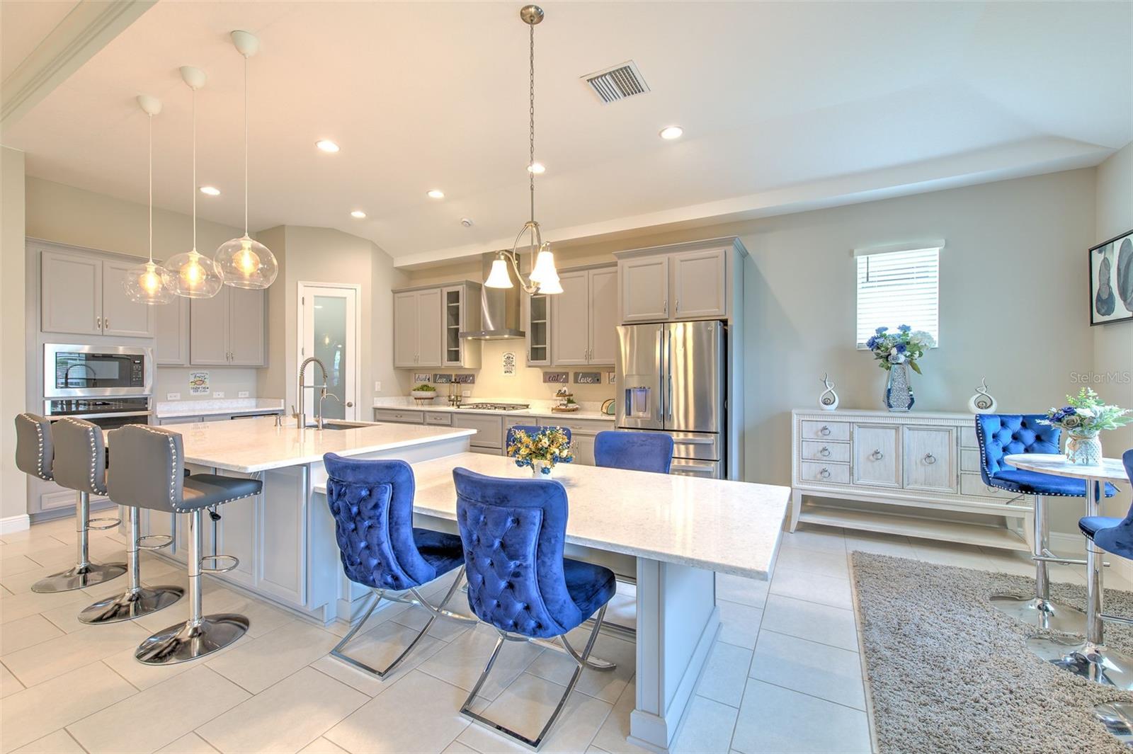 Image 39 of 70 For 7401 Paradiso Drive