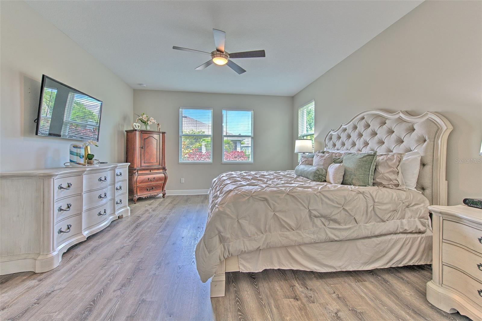 Image 45 of 70 For 7401 Paradiso Drive