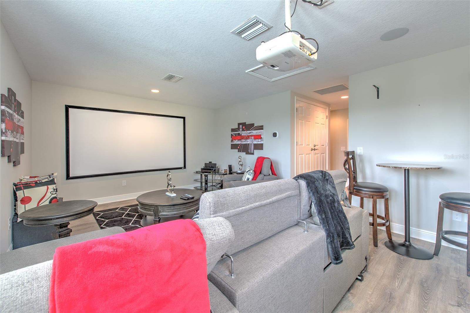 Image 61 of 70 For 7401 Paradiso Drive