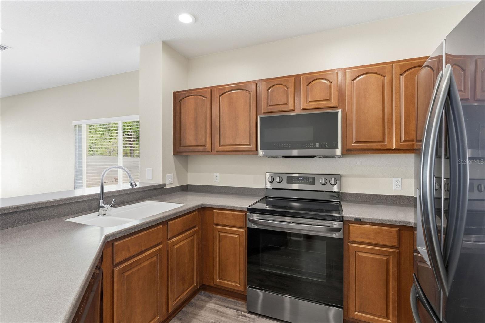 Image 5 of 27 For 20484 Needletree Drive