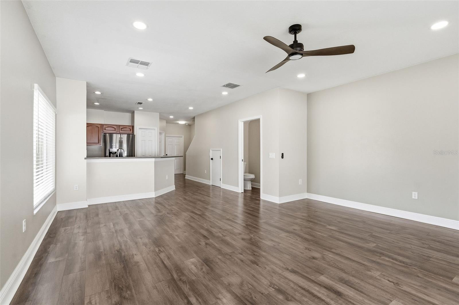 Image 7 of 27 For 20484 Needletree Drive