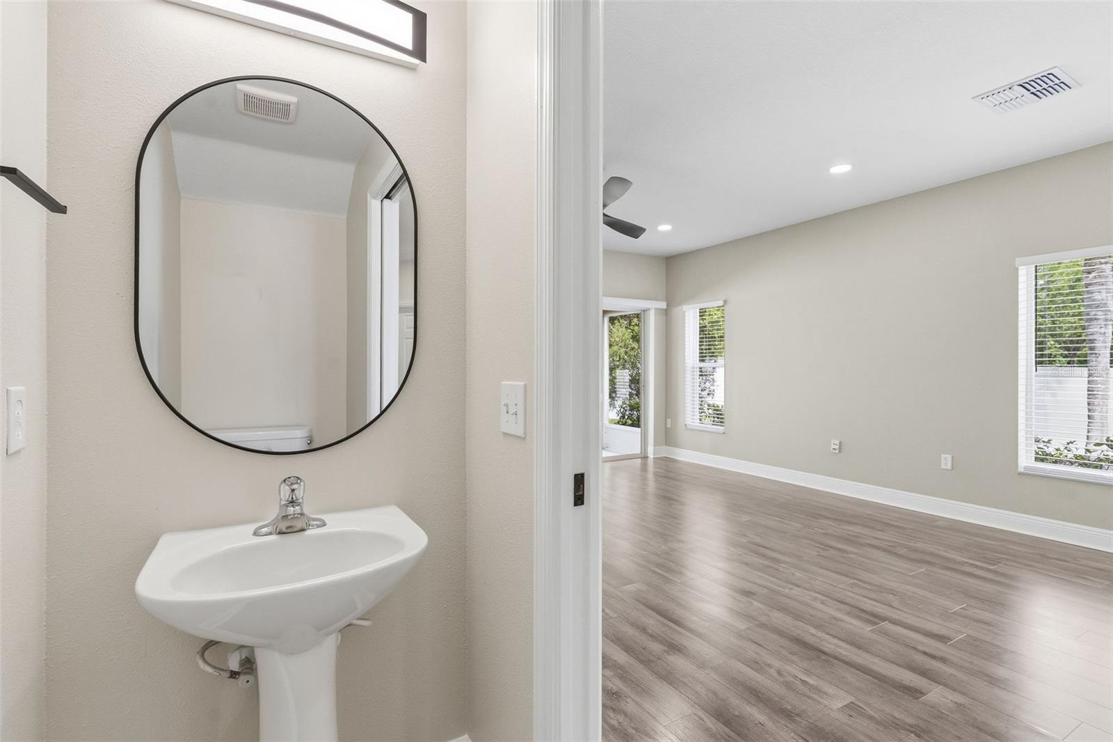 Image 8 of 27 For 20484 Needletree Drive