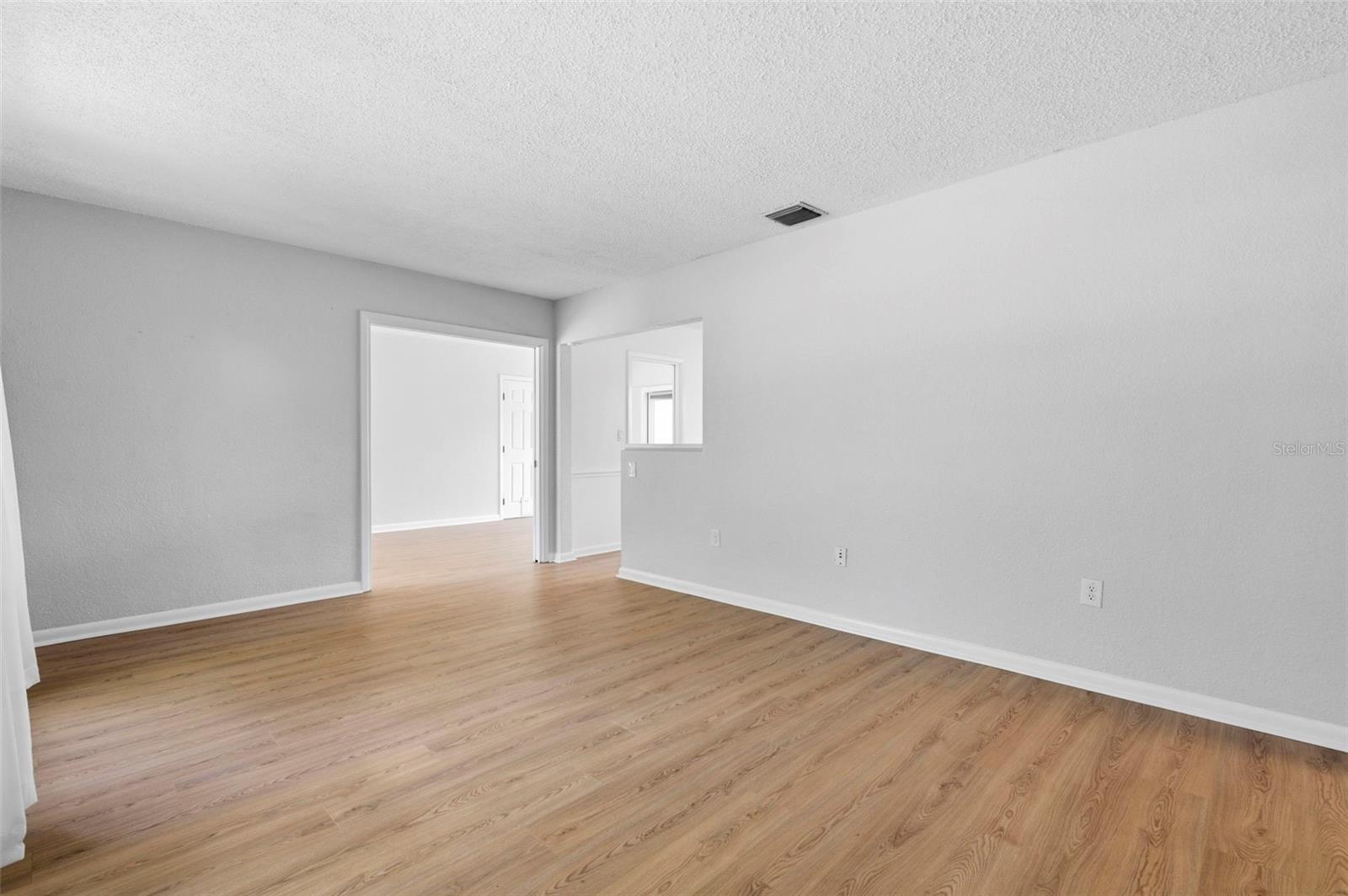 Image 12 of 39 For 1600 Sherwood Street