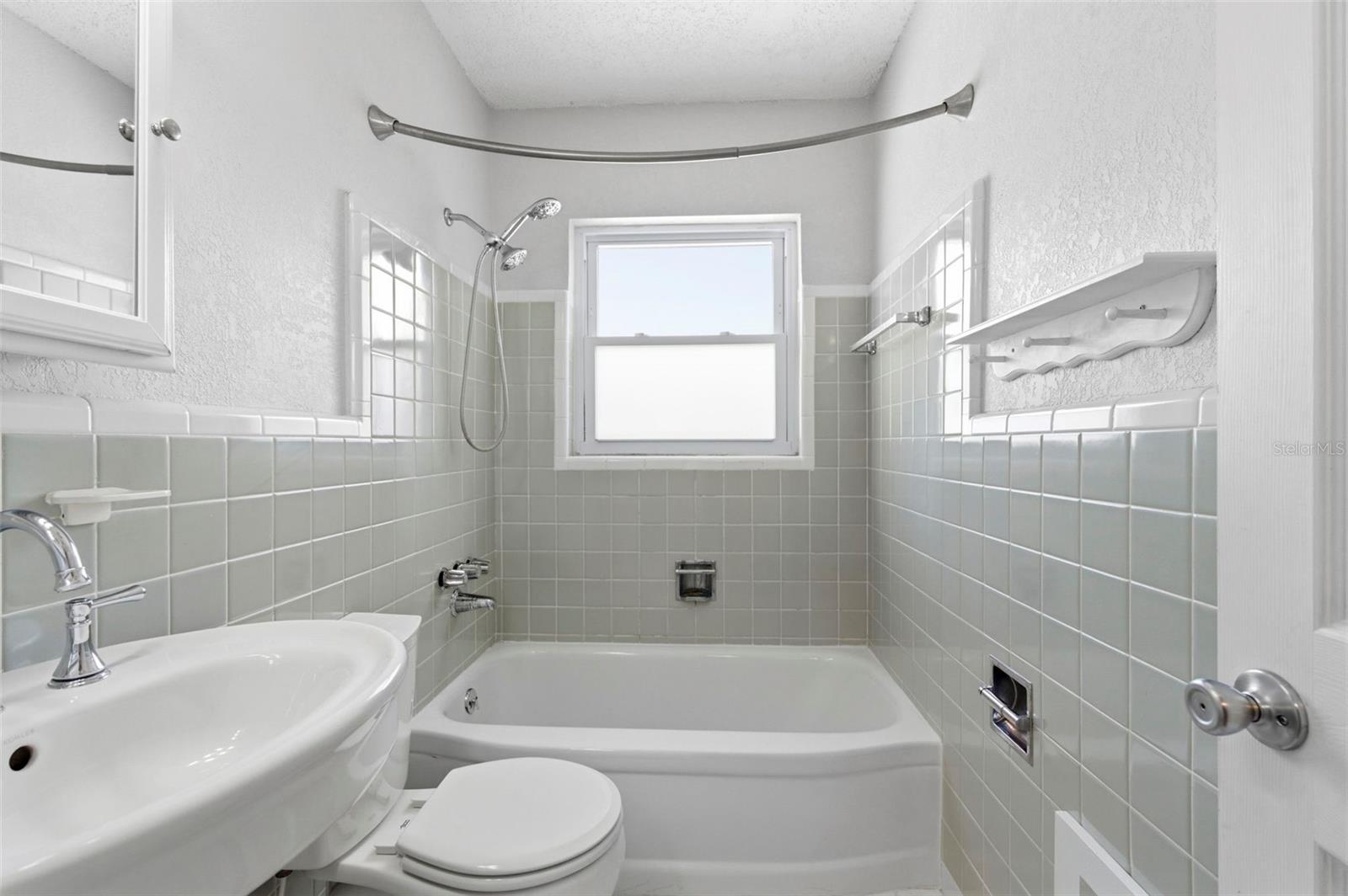 Image 19 of 39 For 1600 Sherwood Street