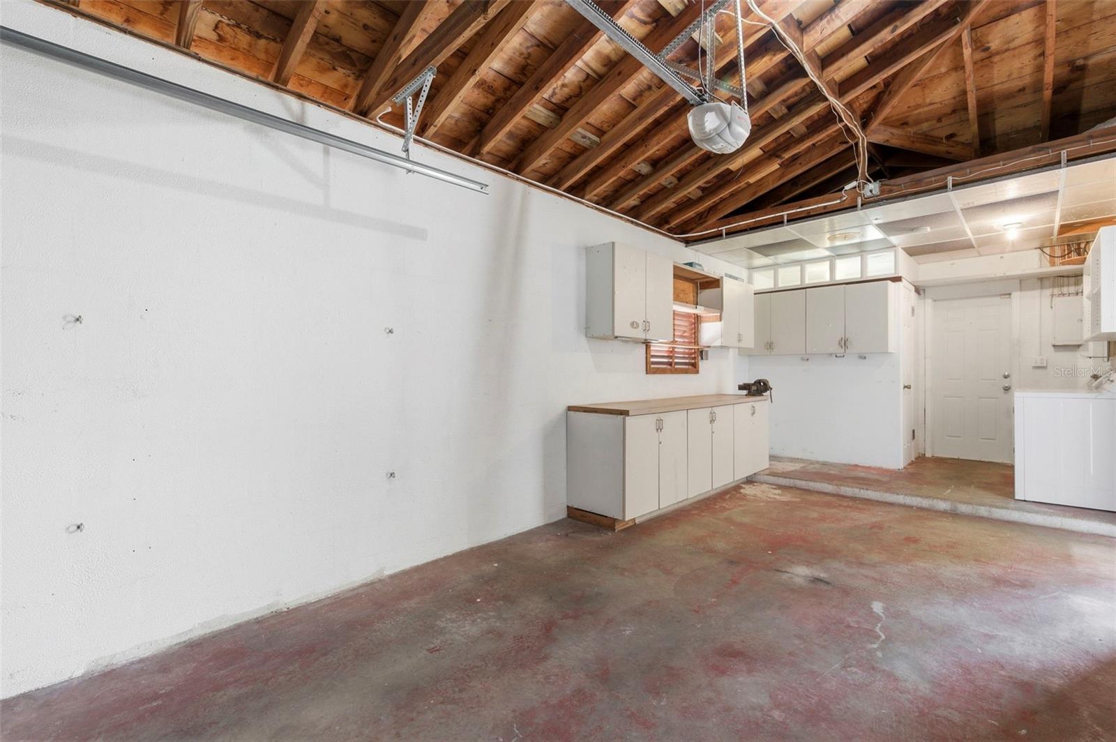 Image 27 of 39 For 1600 Sherwood Street