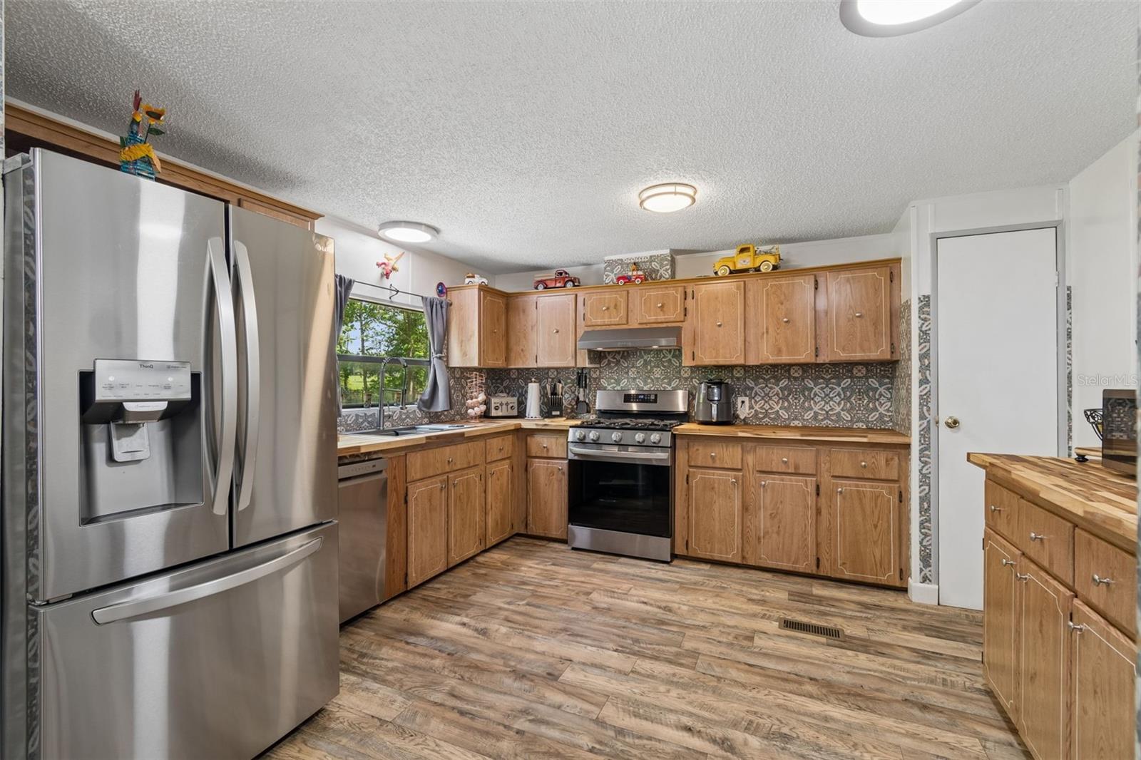 Image 17 of 52 For 17114 Brittle Road