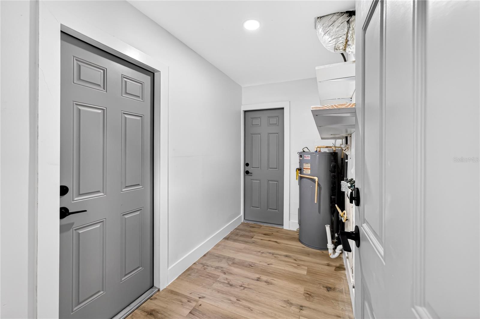 Image 8 of 16 For 2141 Indian Avenue S