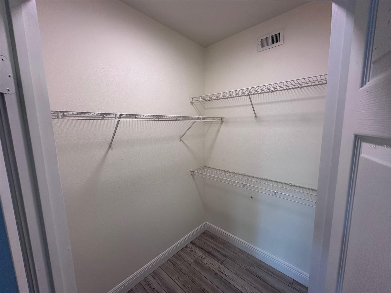 Image 12 of 34 For 501 Knights Run Avenue 1223