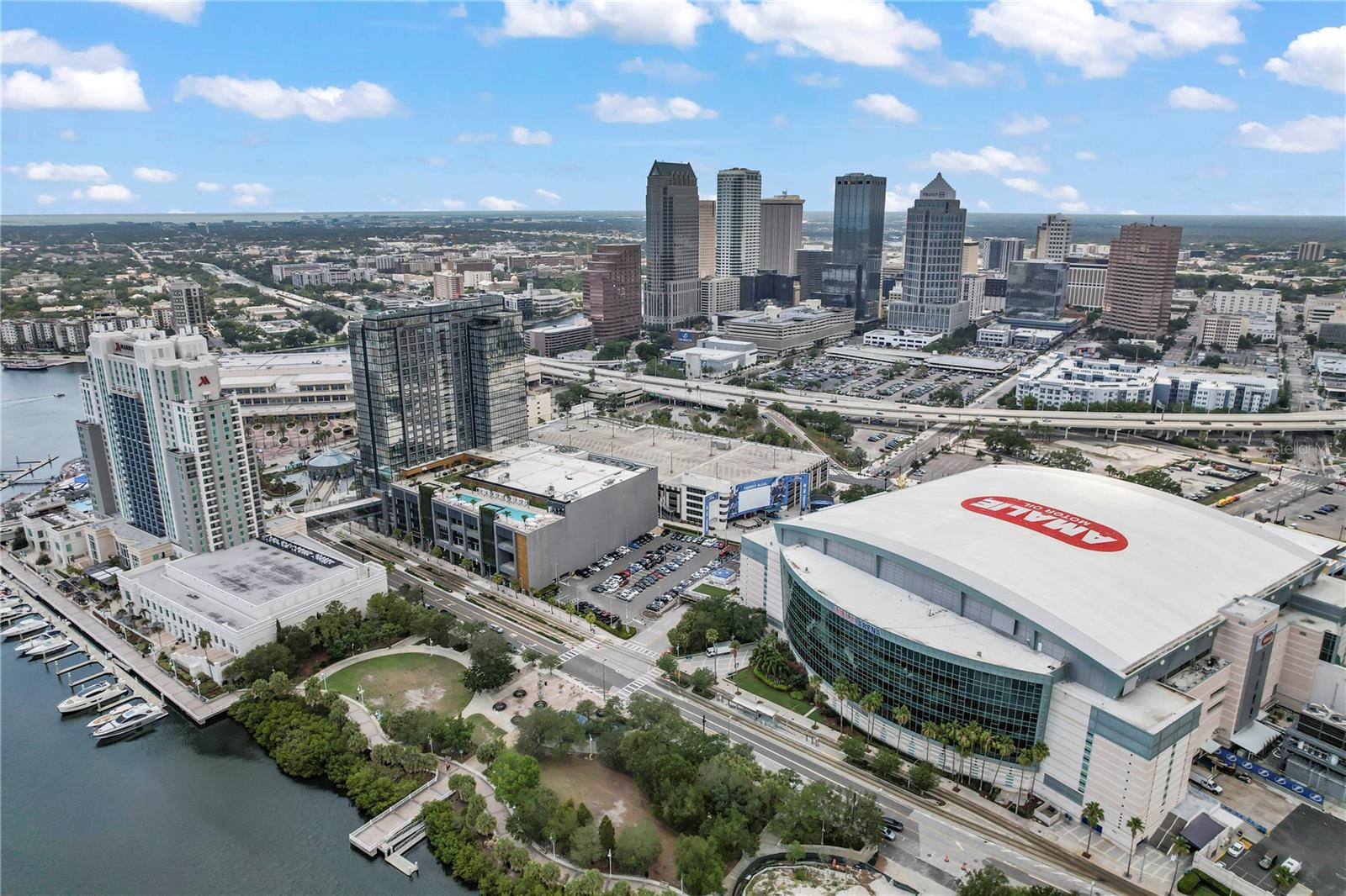 Image 27 of 34 For 501 Knights Run Avenue 1223