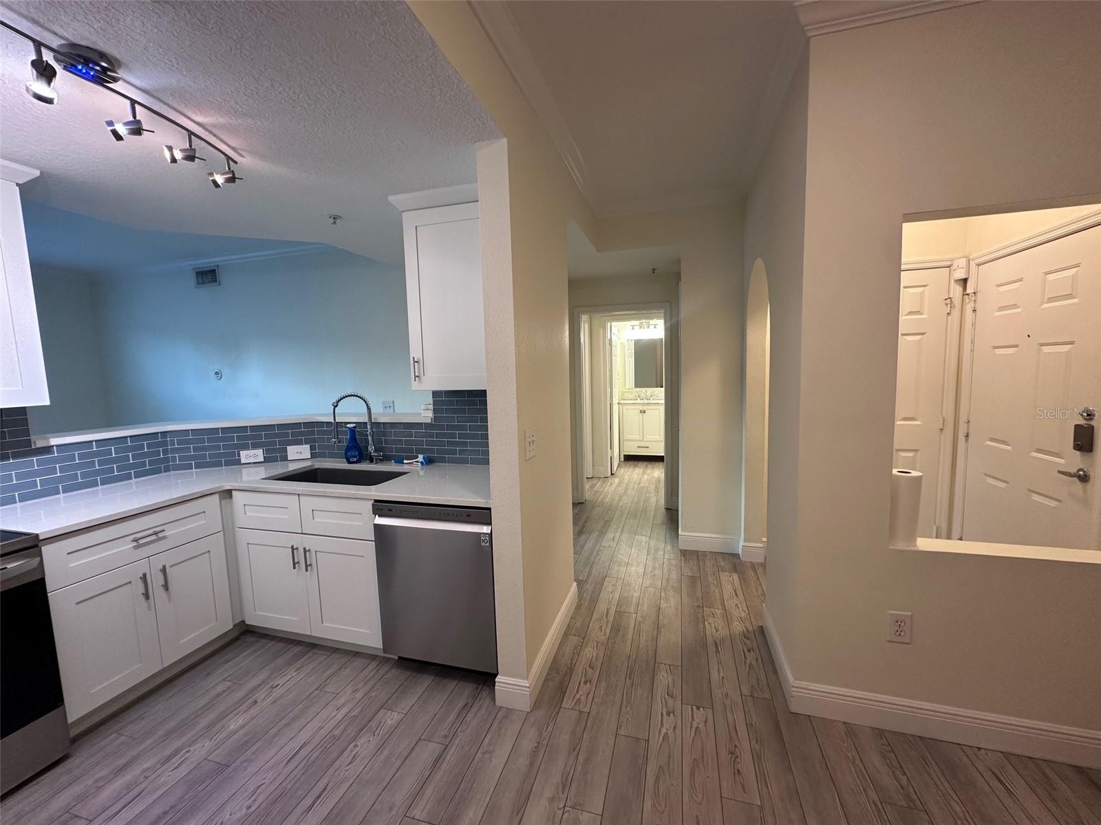 Image 6 of 34 For 501 Knights Run Avenue 1223