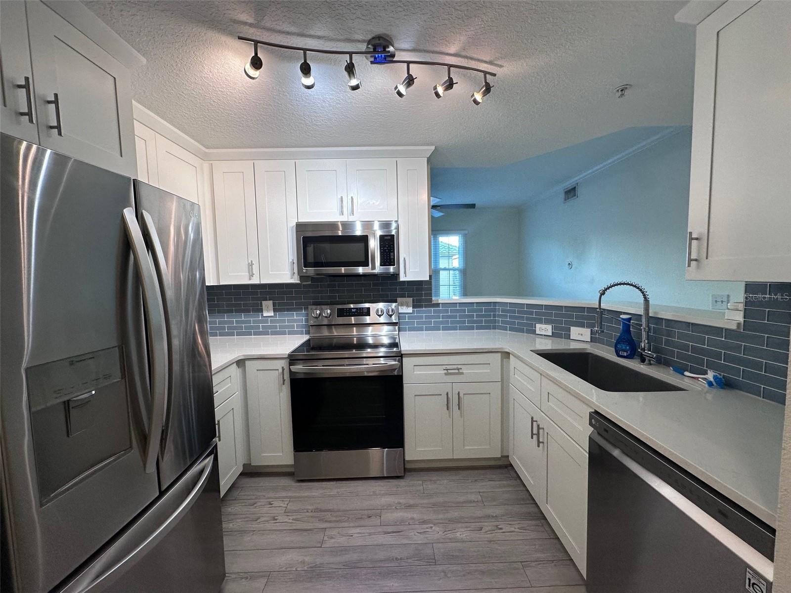 Image 7 of 34 For 501 Knights Run Avenue 1223