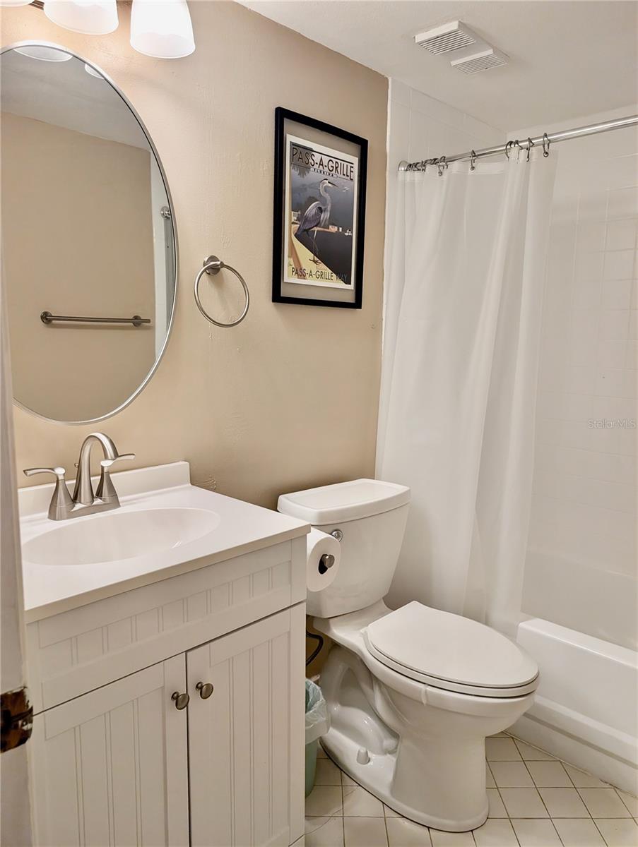 Image 39 of 53 For 6218 Palma Del Mar Boulevard S 114