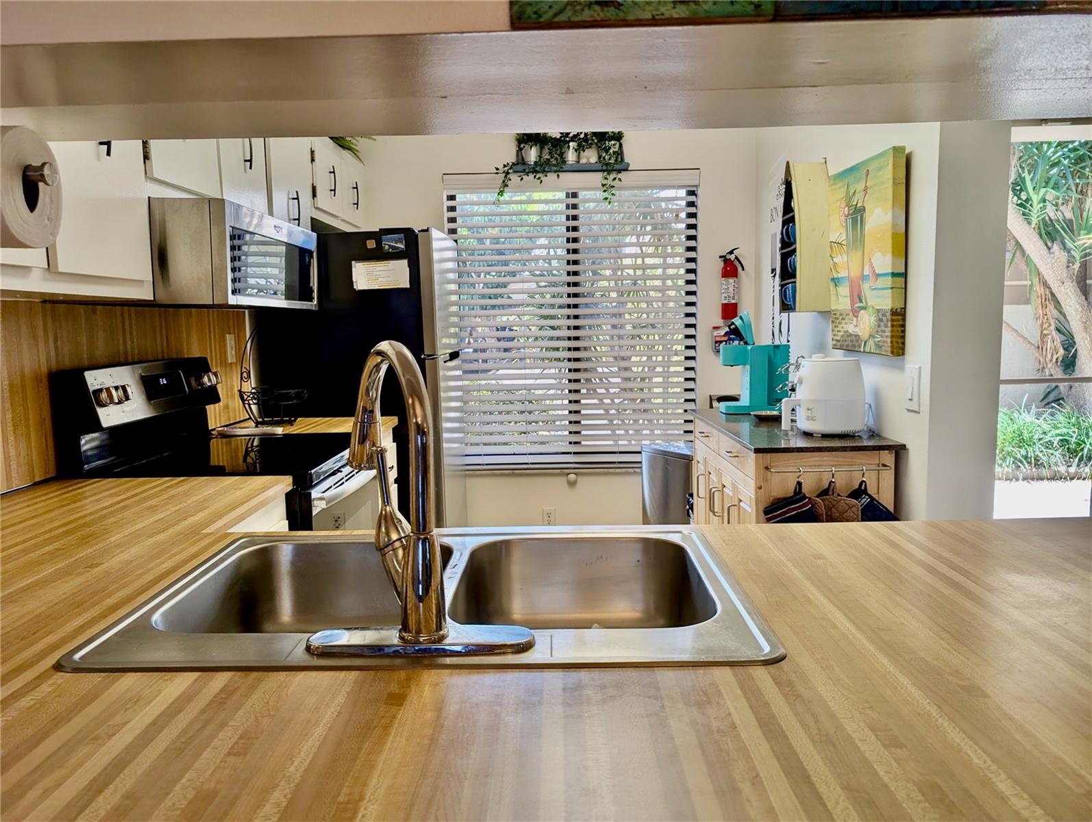 Image 7 of 53 For 6218 Palma Del Mar Boulevard S 114