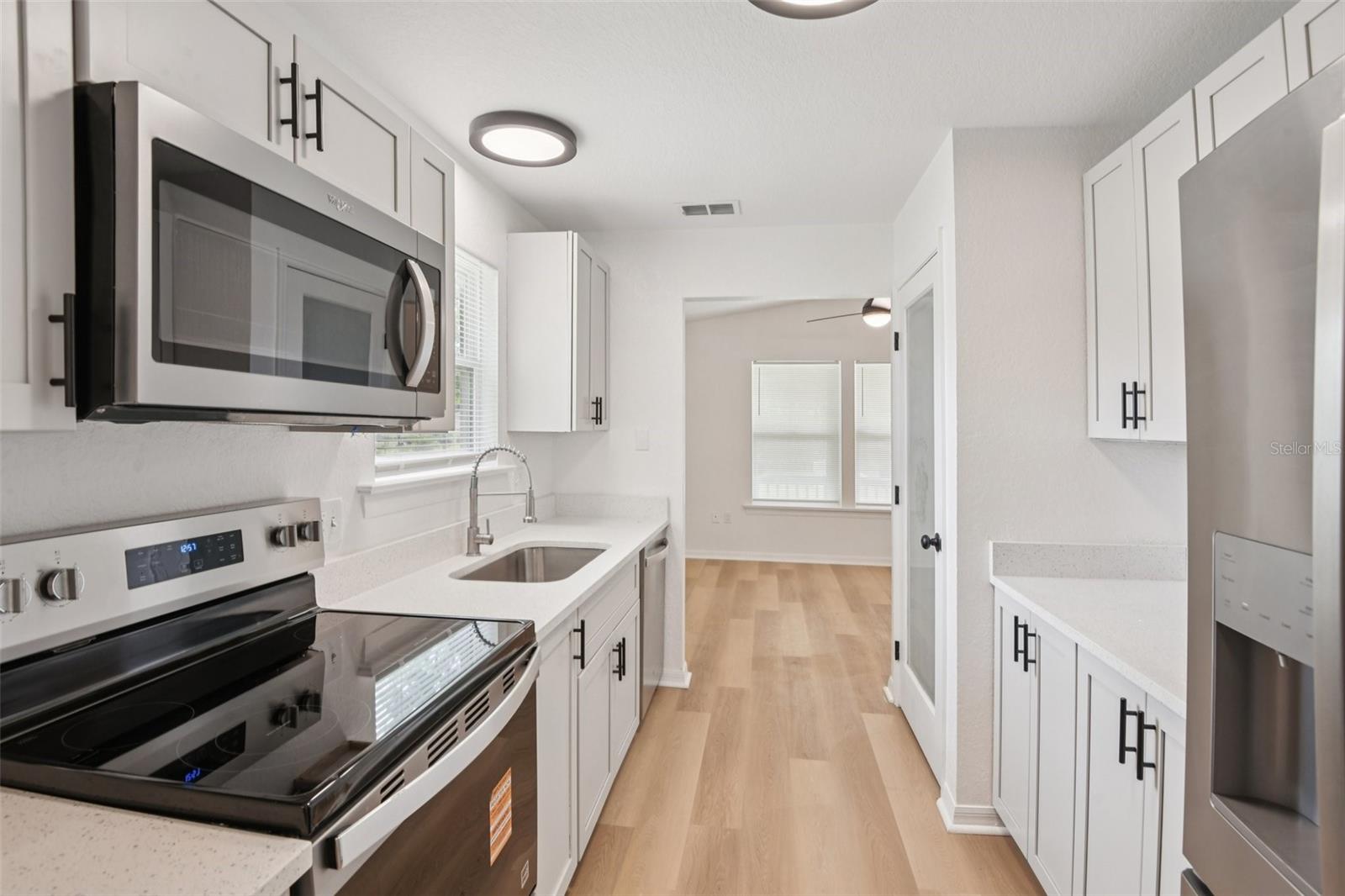 Image 10 of 32 For 505 Petteway Drive