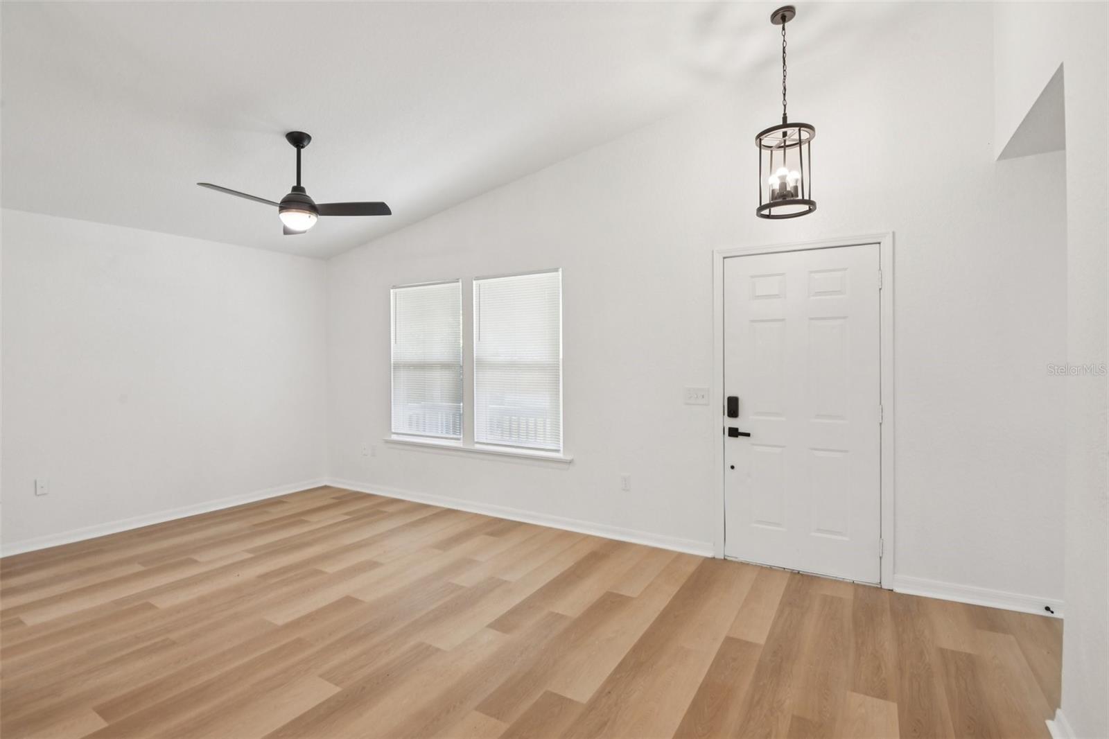 Image 14 of 32 For 505 Petteway Drive