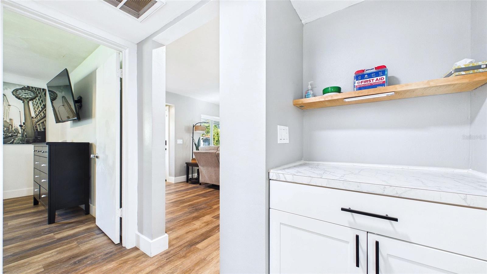 Image 31 of 56 For 101 Mercury Avenue