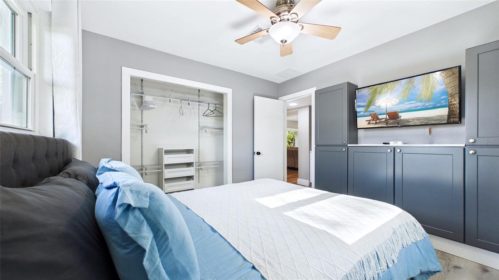 Image 36 of 56 For 101 Mercury Avenue