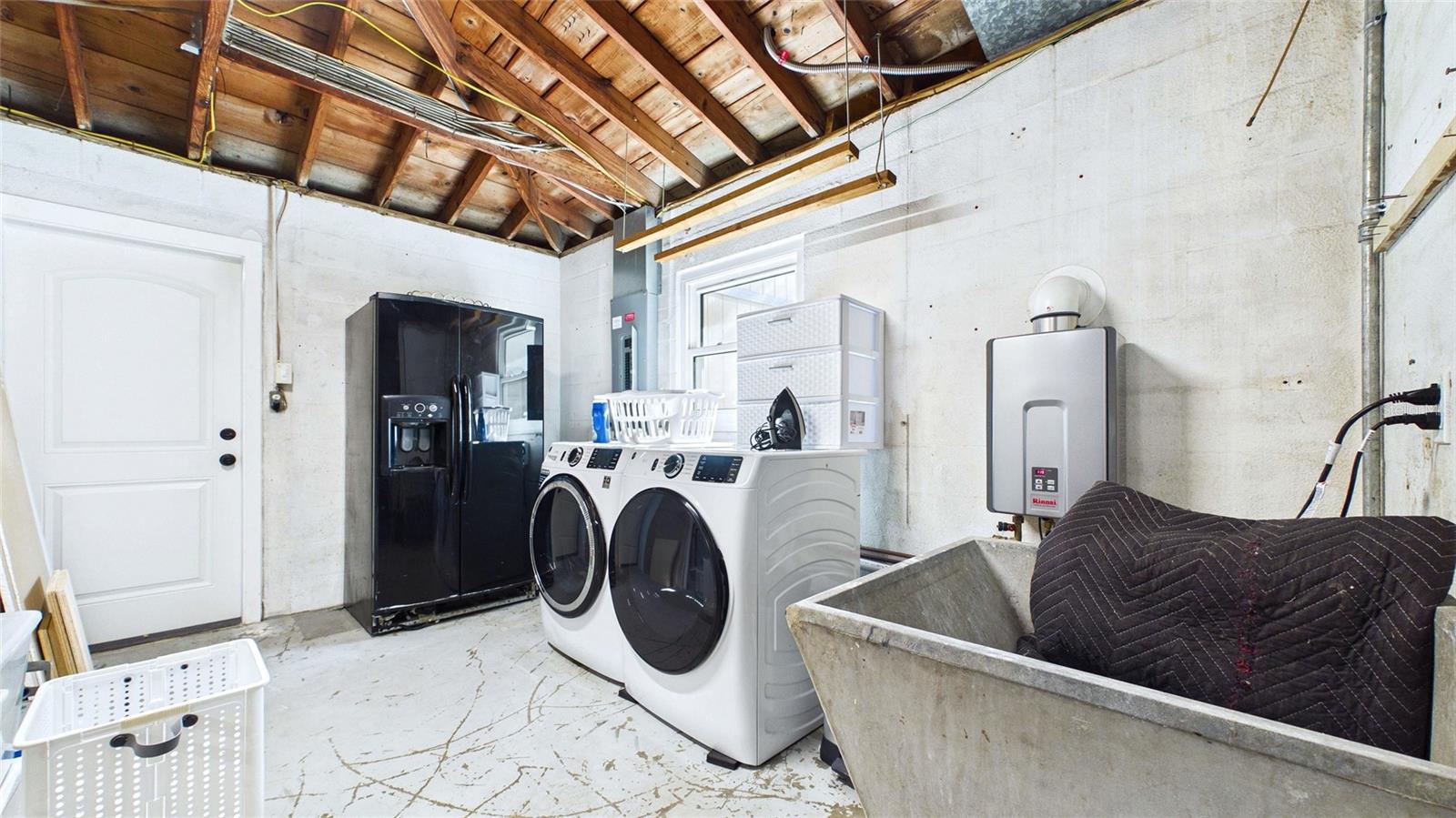 Image 46 of 56 For 101 Mercury Avenue