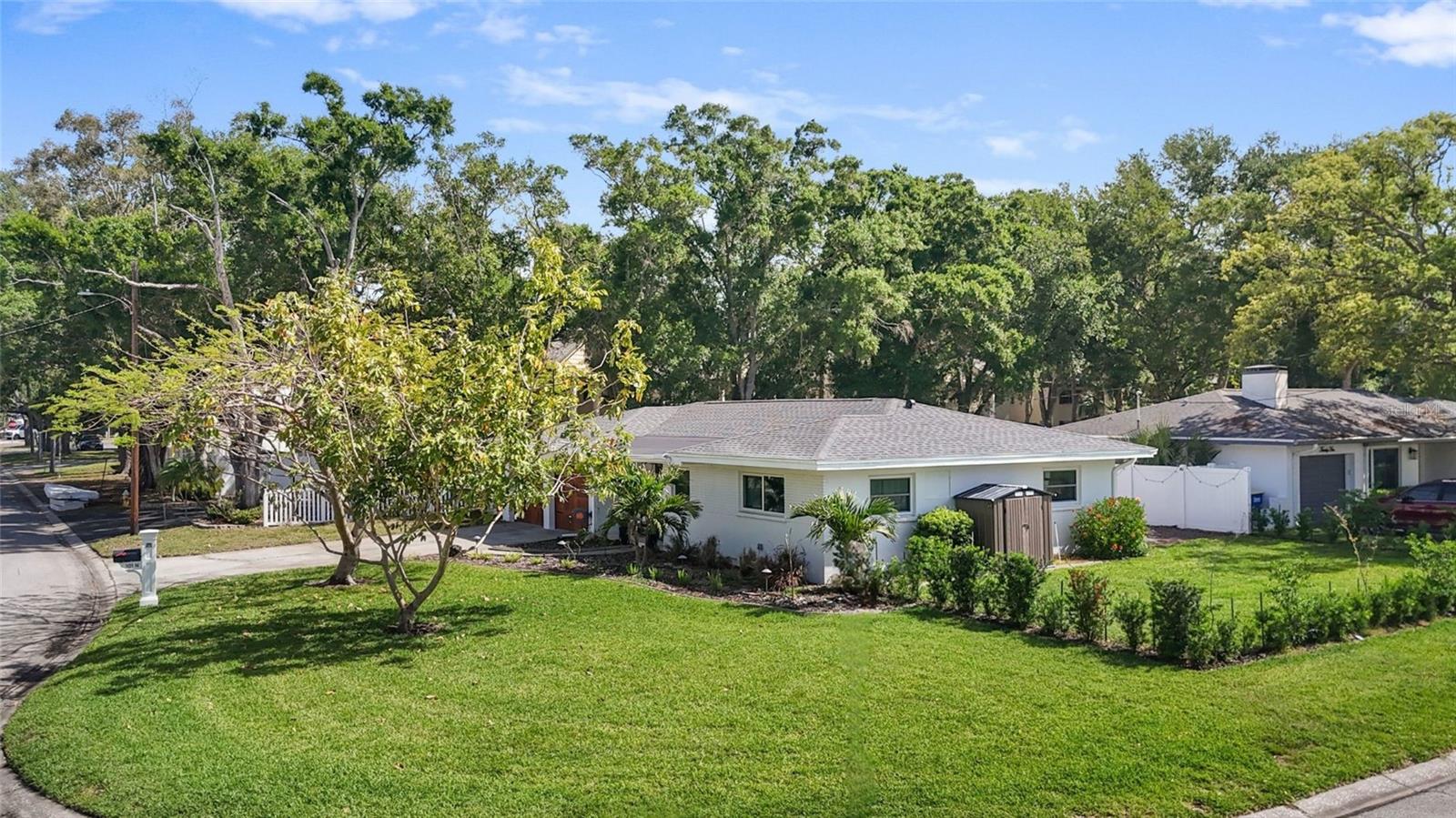 Image 5 of 56 For 101 Mercury Avenue