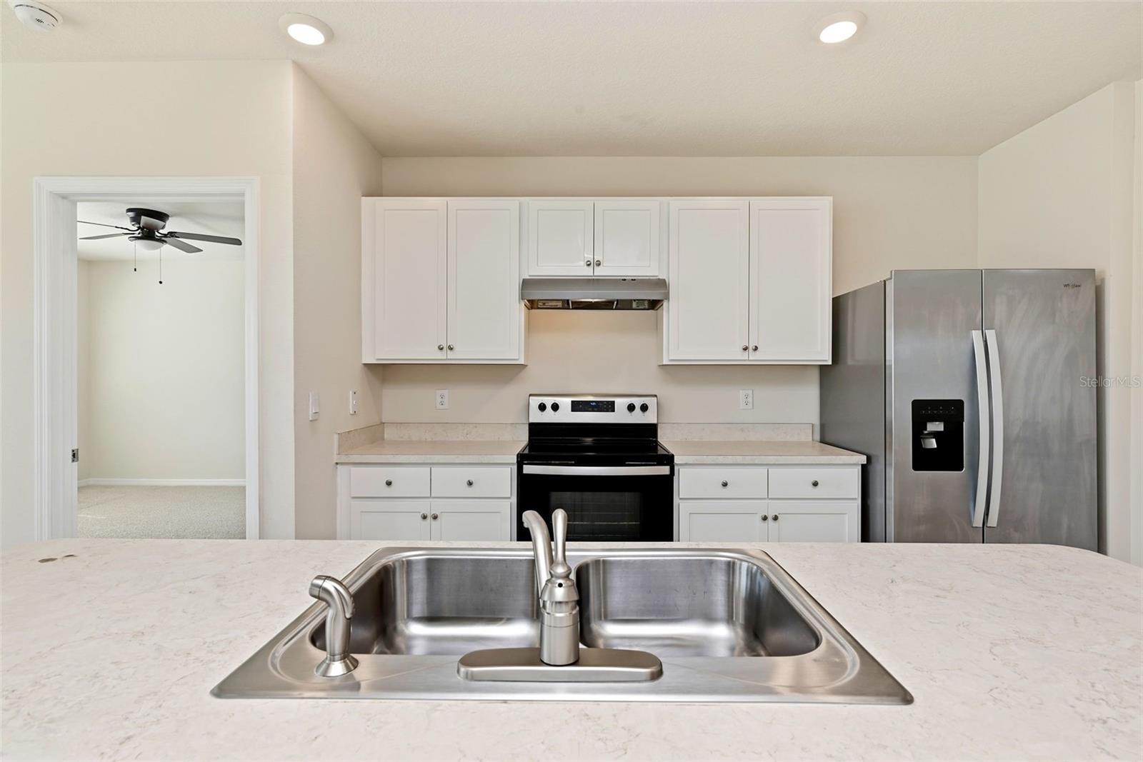 Image 12 of 32 For 2725 Dumont Lane