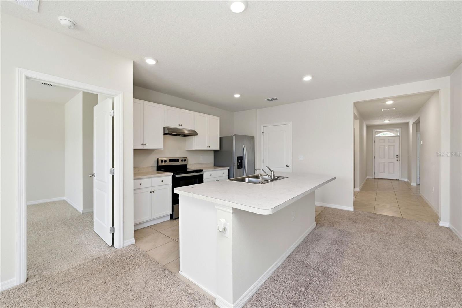 Image 13 of 32 For 2725 Dumont Lane