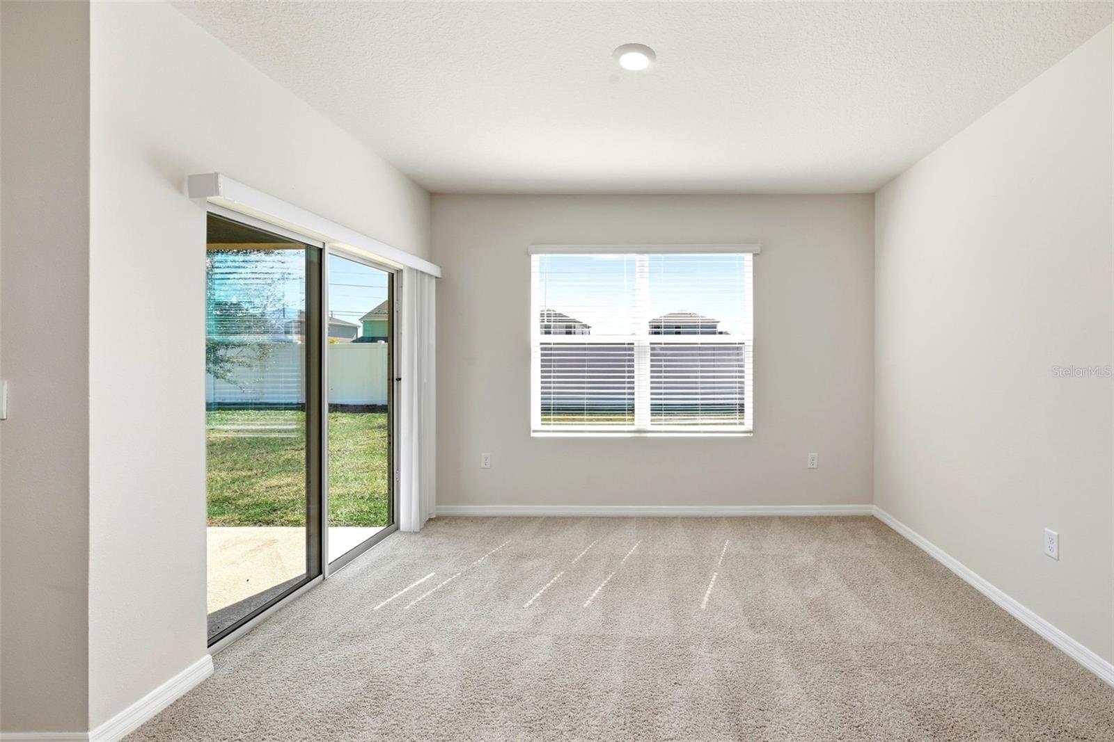 Image 19 of 32 For 2725 Dumont Lane