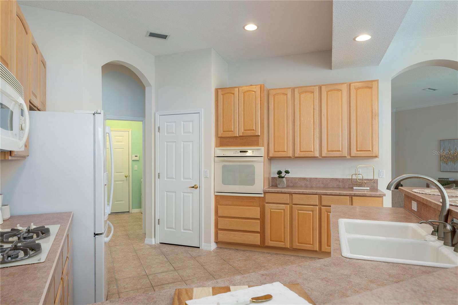 Image 11 of 48 For 10506 Brentford Drive