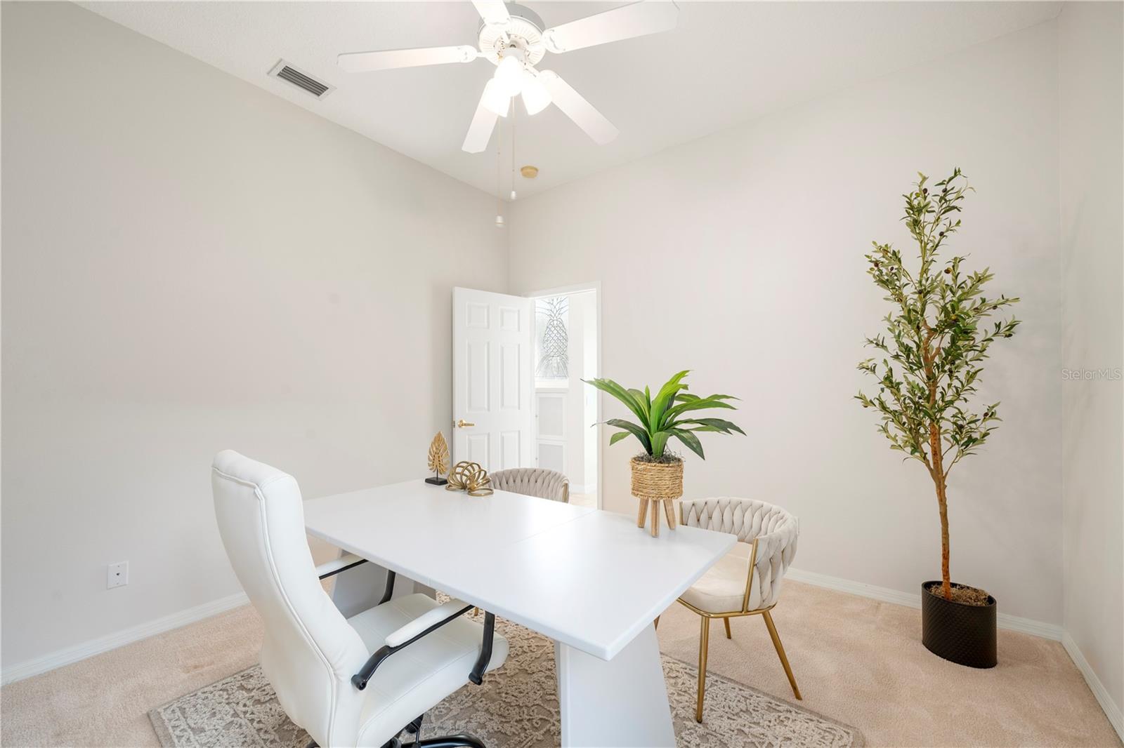 Image 19 of 48 For 10506 Brentford Drive