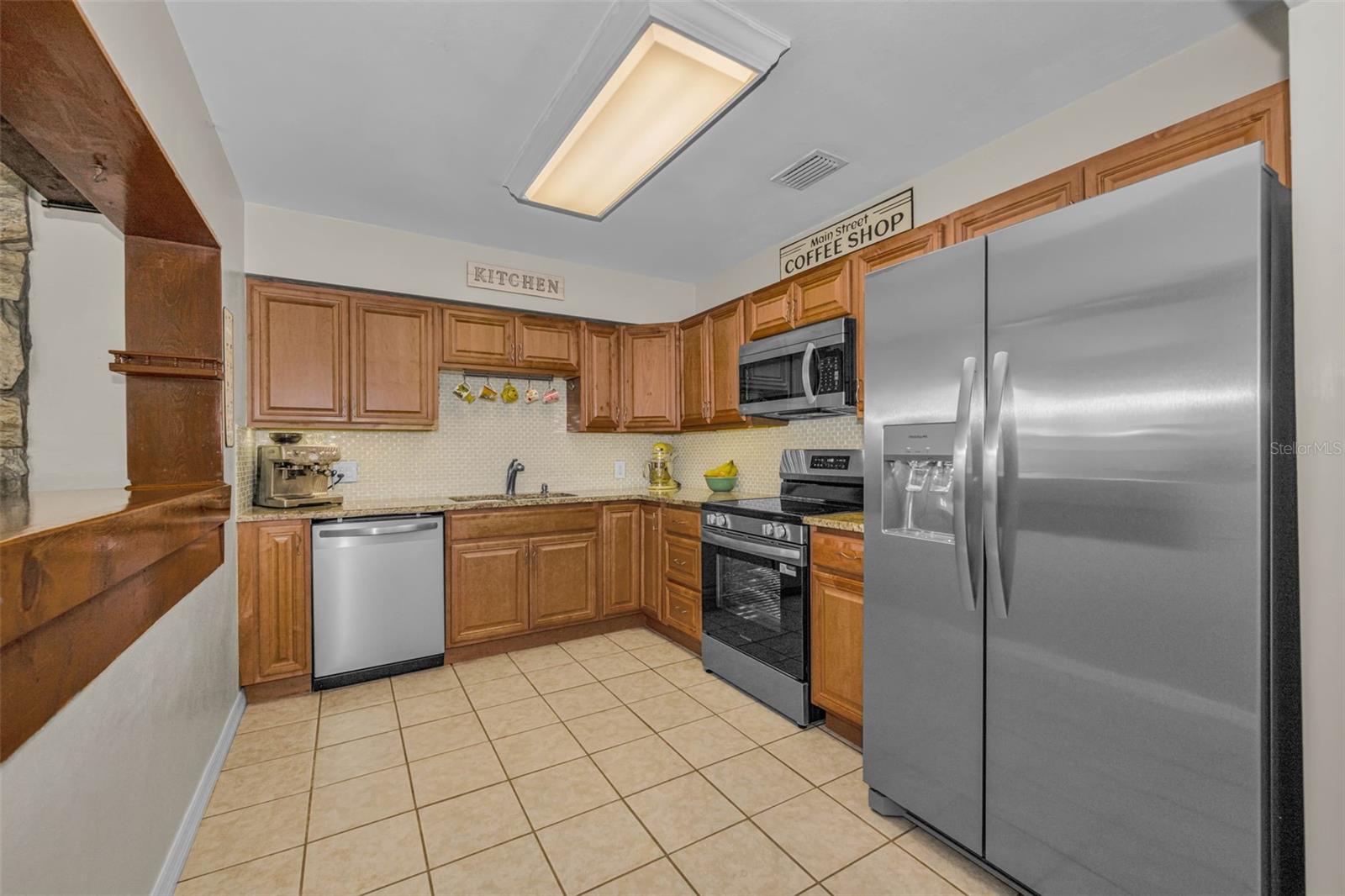 Image 11 of 47 For 1300 63rd Avenue N