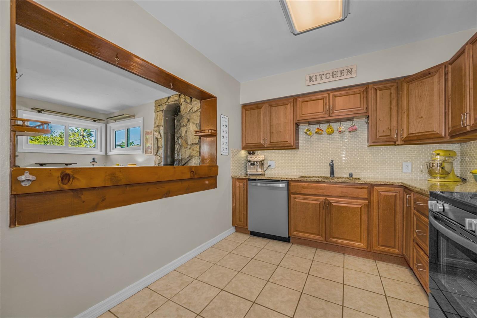 Image 14 of 47 For 1300 63rd Avenue N