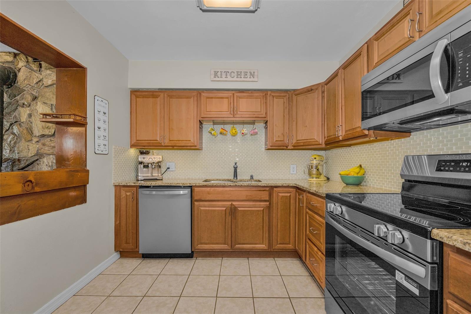 Image 16 of 47 For 1300 63rd Avenue N