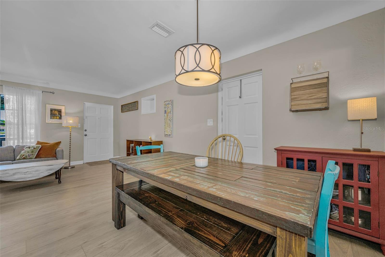 Image 18 of 47 For 1300 63rd Avenue N