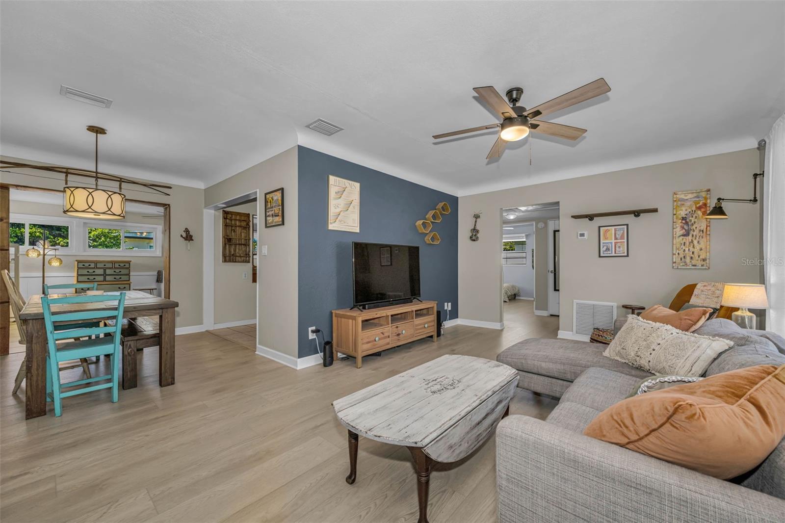 Image 4 of 47 For 1300 63rd Avenue N