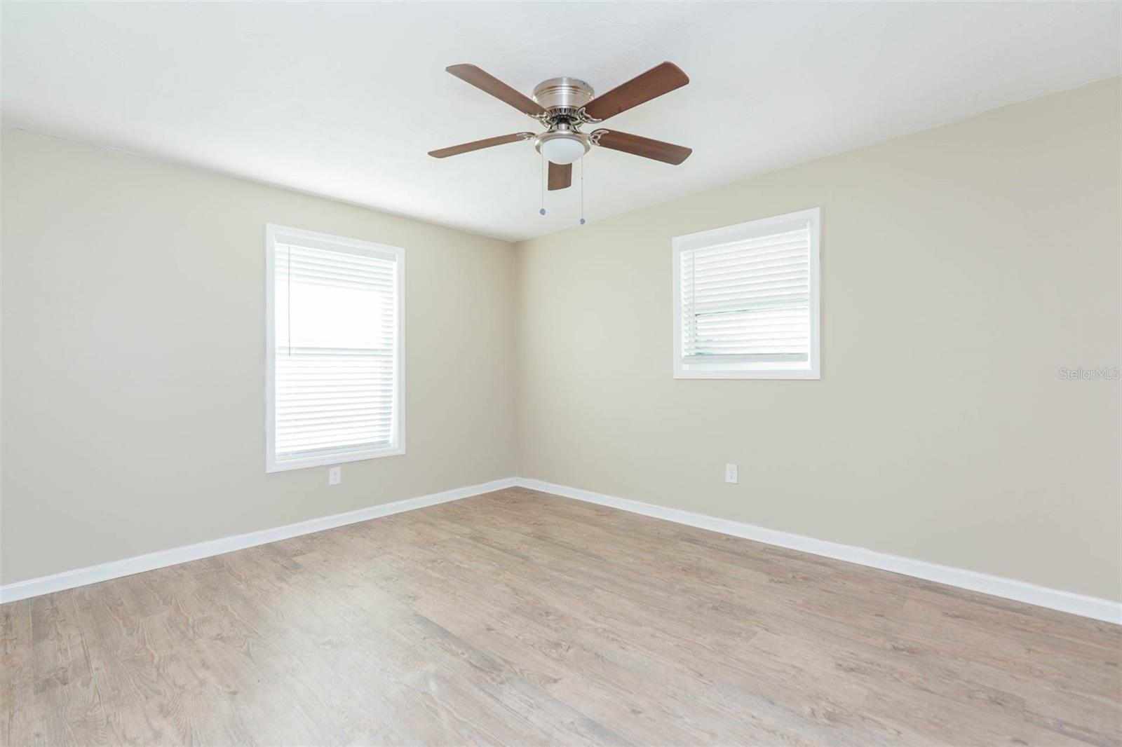 Image 14 of 34 For 4506 Grand Central Avenue