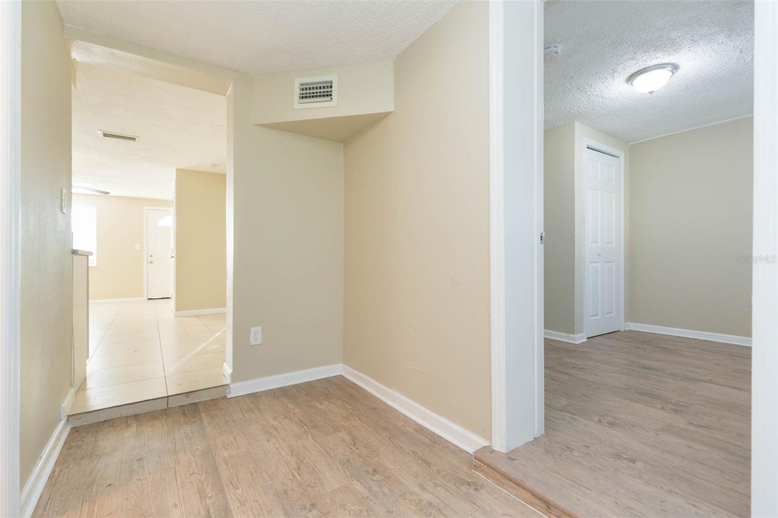 Image 25 of 34 For 4506 Grand Central Avenue