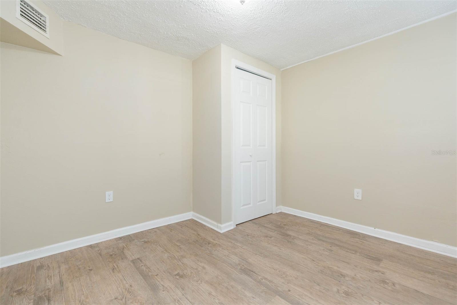 Image 28 of 34 For 4506 Grand Central Avenue