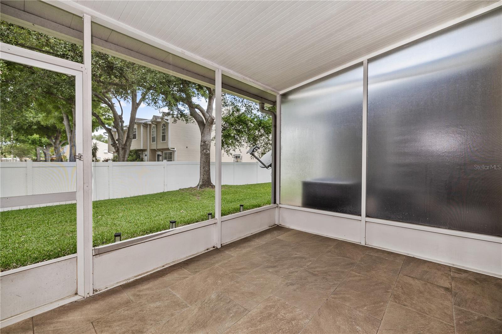 Image 10 of 25 For 8520 Sandy Beach Street