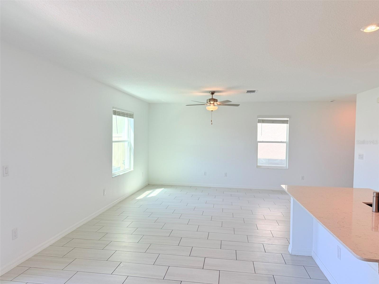 Image 16 of 67 For 11737 Radiant Shore Loop