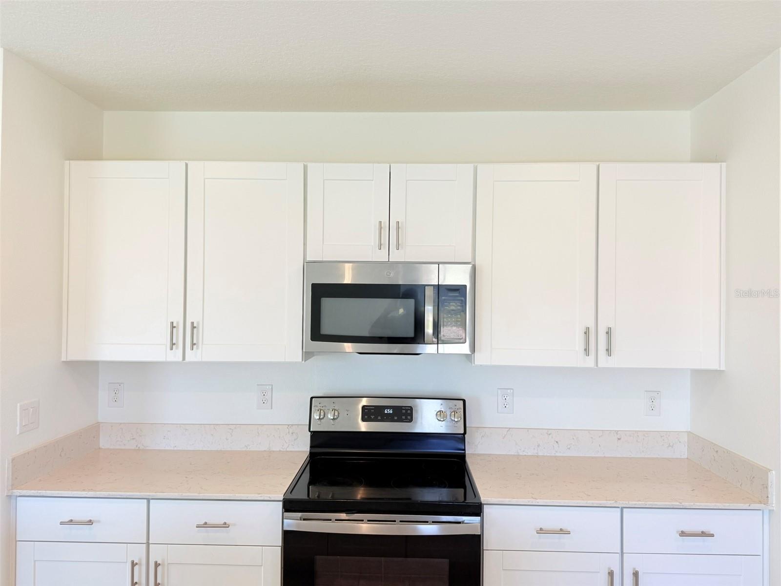 Image 19 of 67 For 11737 Radiant Shore Loop