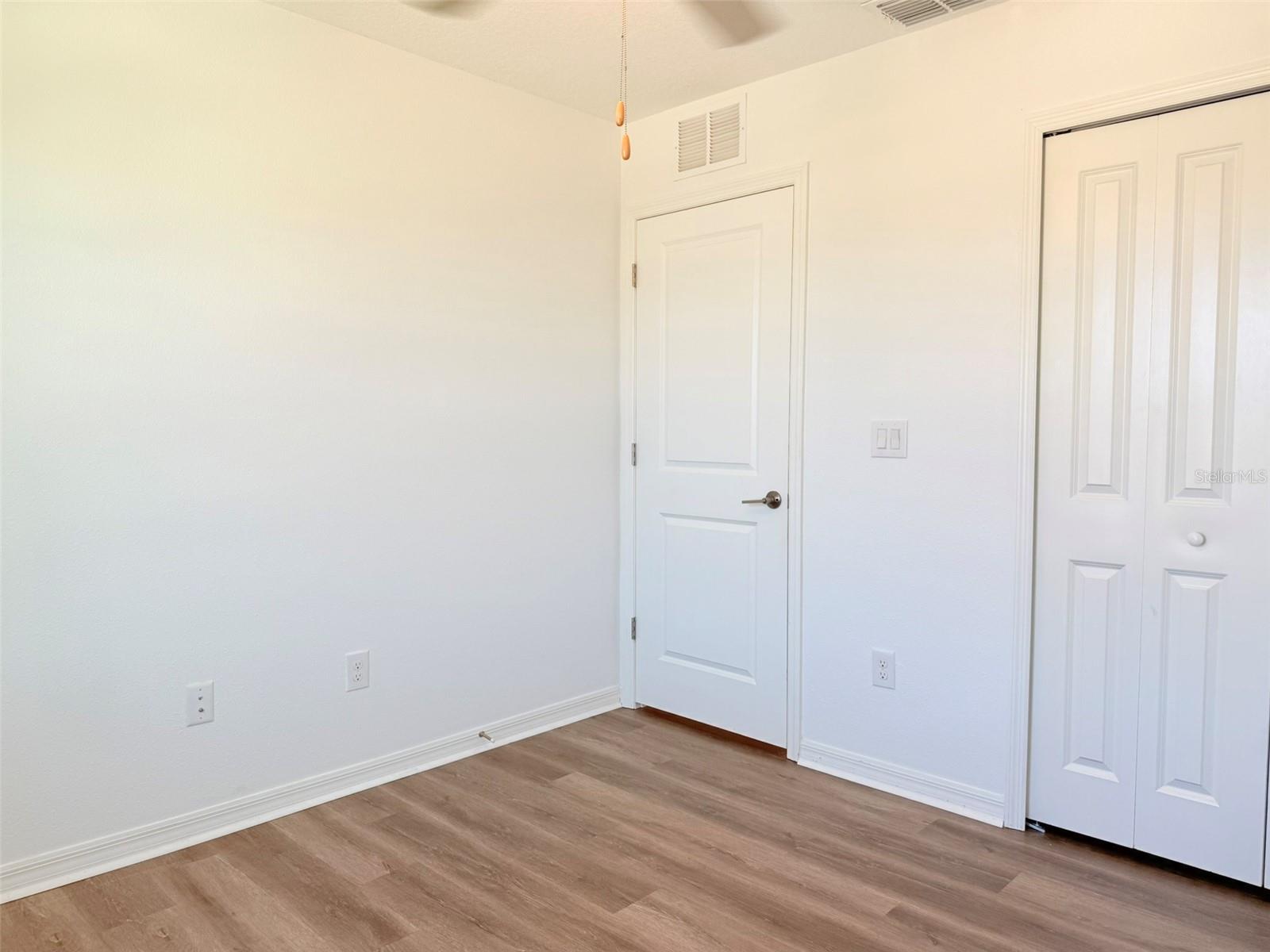 Image 37 of 67 For 11737 Radiant Shore Loop