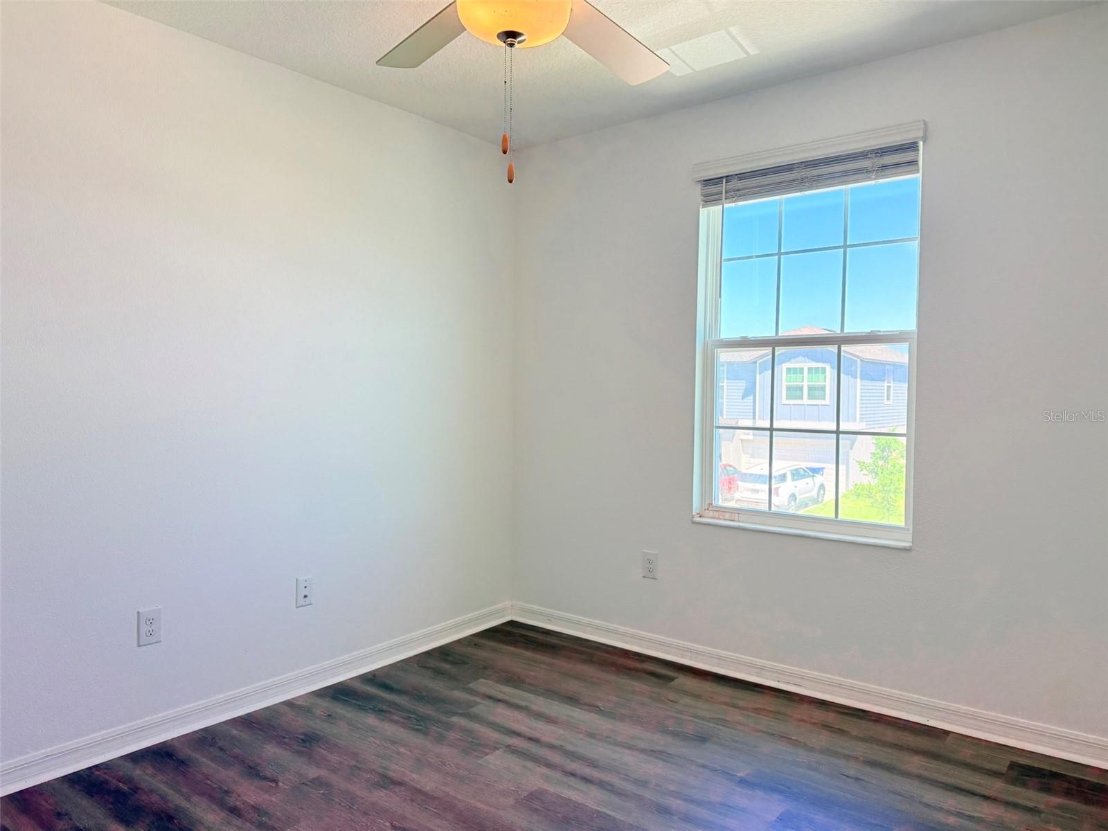 Image 42 of 67 For 11737 Radiant Shore Loop