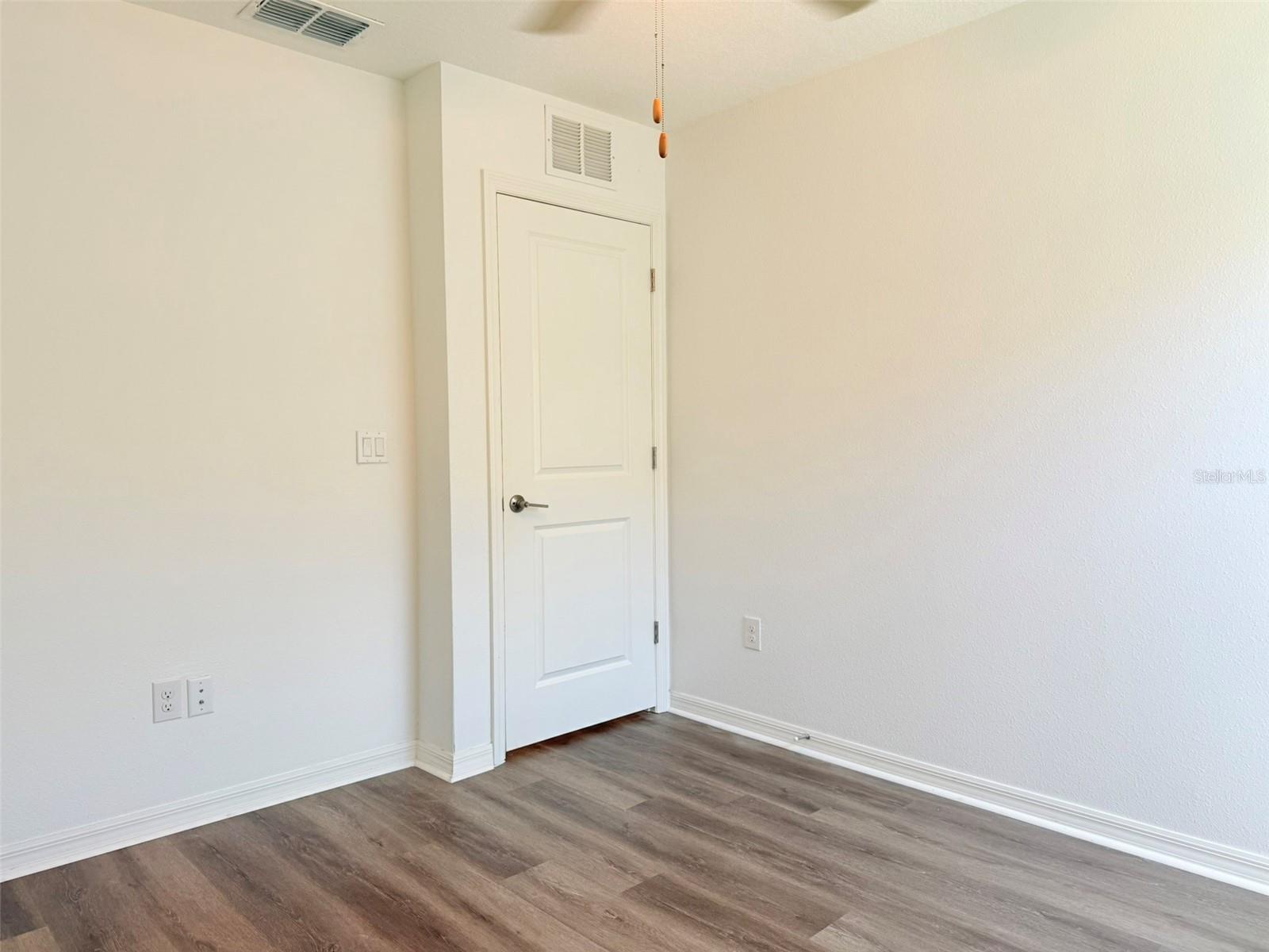 Image 43 of 67 For 11737 Radiant Shore Loop