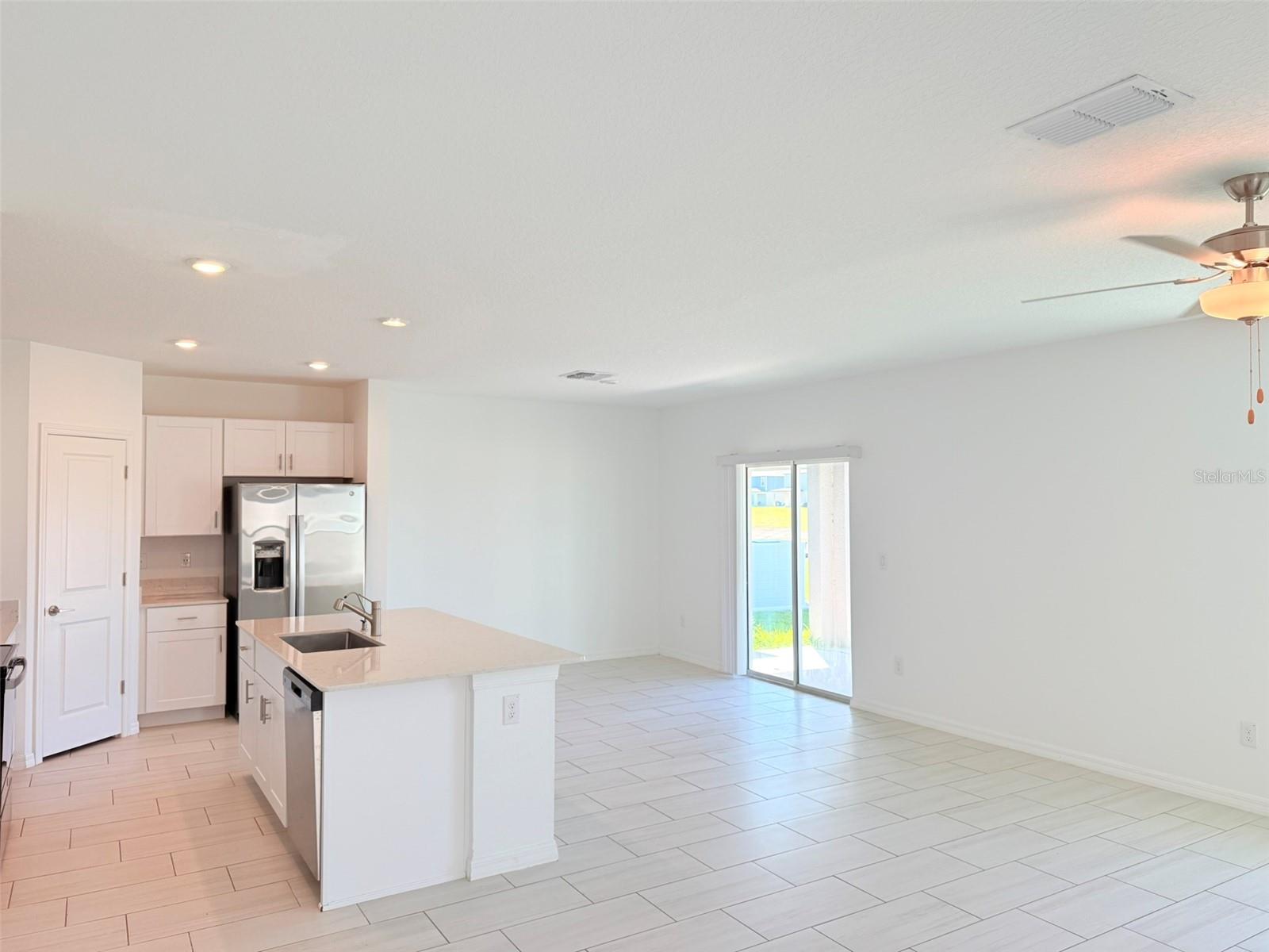 Image 7 of 67 For 11737 Radiant Shore Loop