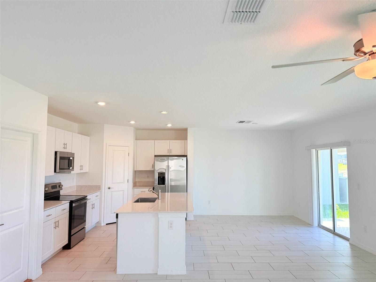 Image 8 of 67 For 11737 Radiant Shore Loop